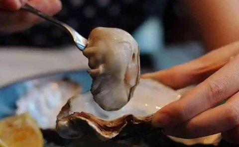女人吃生蚝有反应吗？女人吃生蚝的功效与禁忌