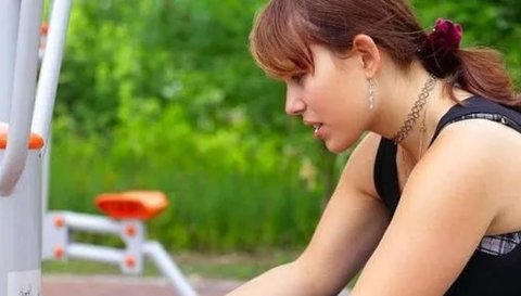 夏天身上黏黏的怎么解决？解决夏天身上黏黏的小妙招