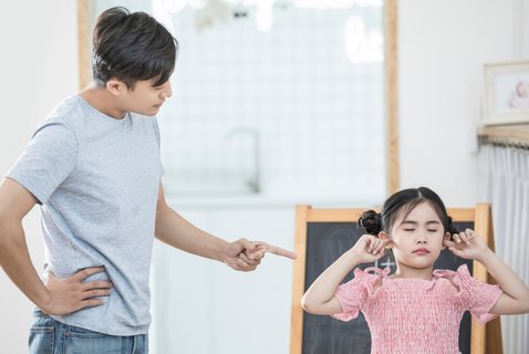 孩子不想生孩子父母怎样鼓励他？劝孩子生孩子的话