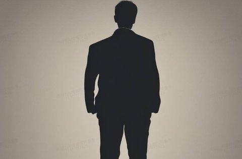 男人感情中自卑的表现有哪些？男人在感情中自卑的表现