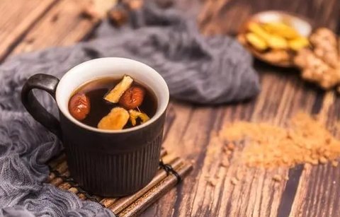 扁桃体发炎最怕一碗水——揭秘缓解喉咙痛的家庭疗法
