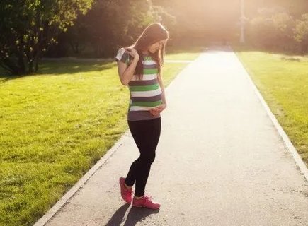 备孕每天走路半小时可以吗？女性备孕每天快走30分钟好处