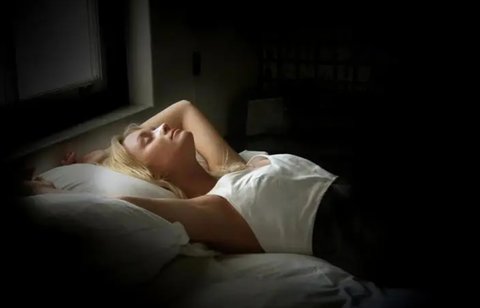 经常做梦和很少做梦谁睡眠质量好？做梦的睡眠质量是好是坏？